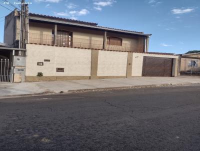 Sobrado para Locação, em Campinas, bairro Parque Via Norte, 3 dormitórios, 1 banheiro, 1 suíte, 3 vagas
